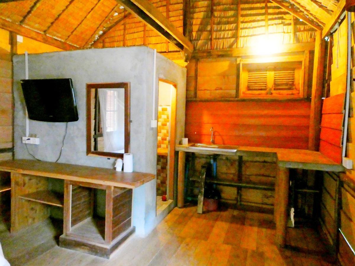The Plantation Albergue Kampot Exterior foto