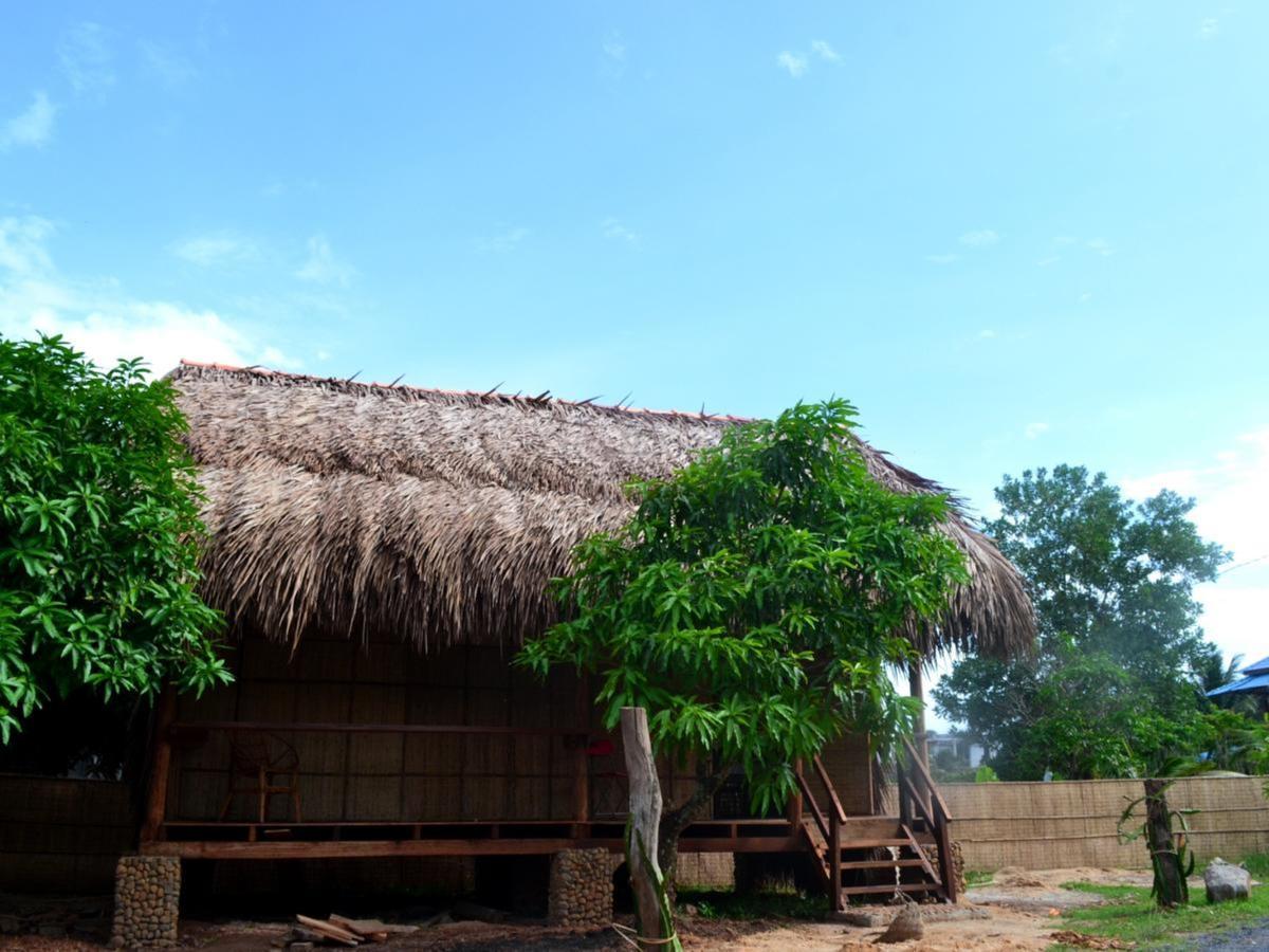 The Plantation Albergue Kampot Exterior foto