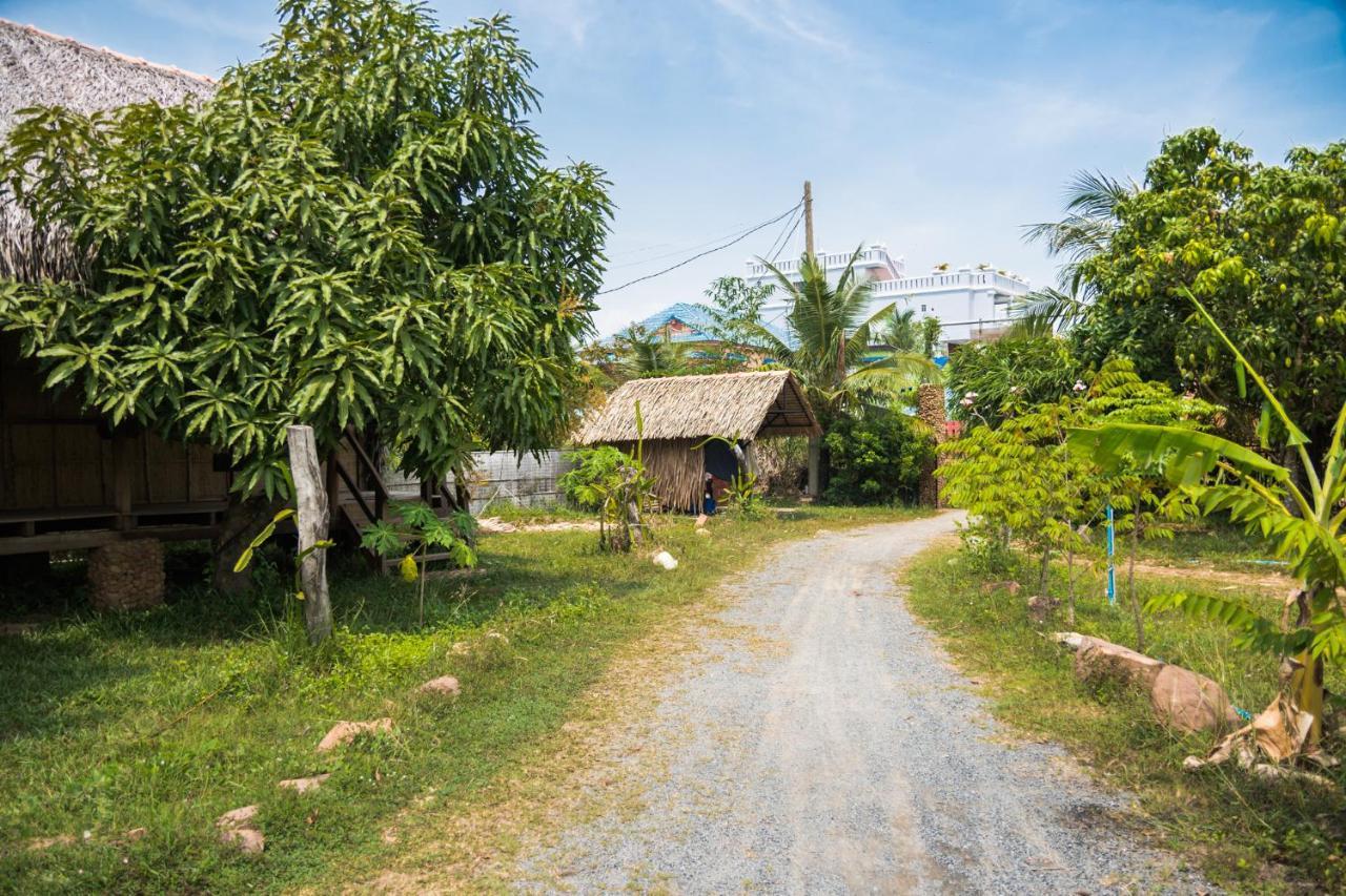 The Plantation Albergue Kampot Exterior foto